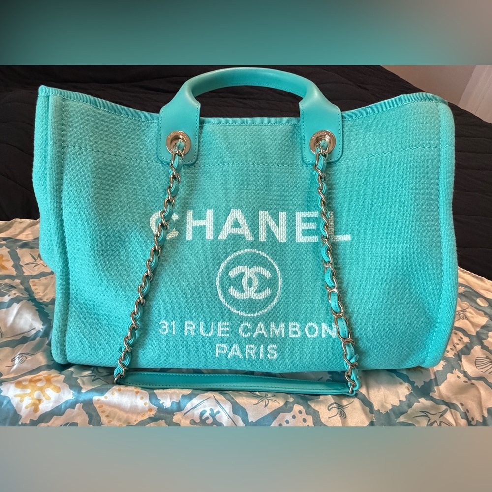 Chanel Medium Deauville Shopping Tote with matching pouch 🩵✨ MAKE ME AN OFFER!